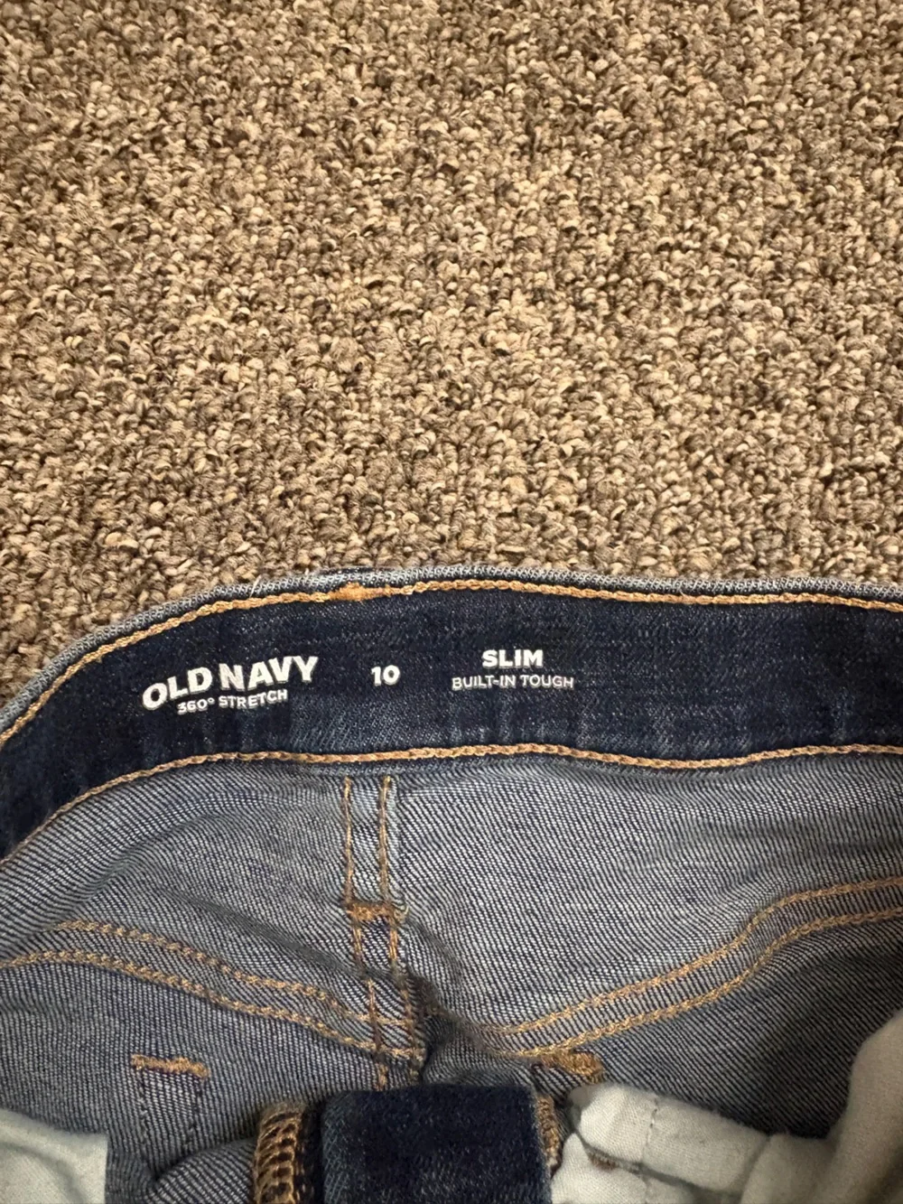 Old Navy Slim Straight Jeans in Medium Blue Wash